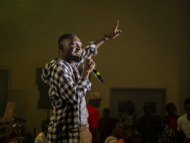 JoecyTee's tweet photo. Mwana wa Katonda Akikoze. Jesus Christ really did it @playhousefestug with @SRVictor256 Lives were blessed by the songs 'Akikoze' and 'AMEN'. Much love for you guys man🇳🇬🇺🇬🩷
https://t.co/wzkxx9PvPg https://t.co/Wf1PcdUZpF