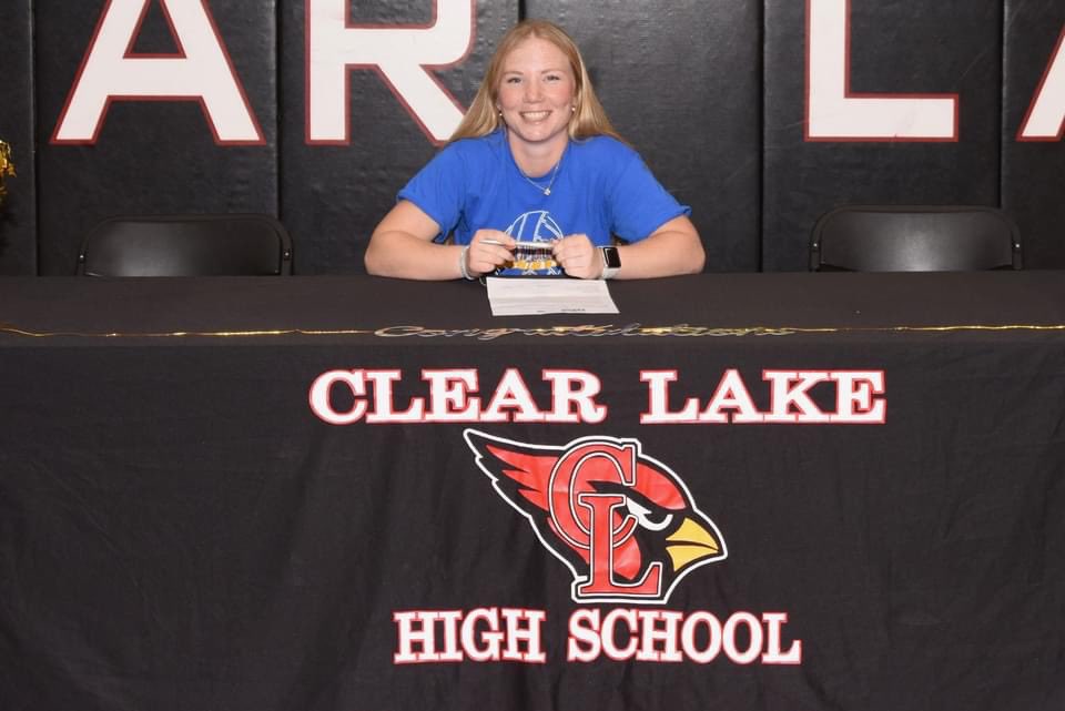 We are excited to welcome Amber Smart from Lakeport, California to our Swedes family. Congratulations Amber! 🇸🇪