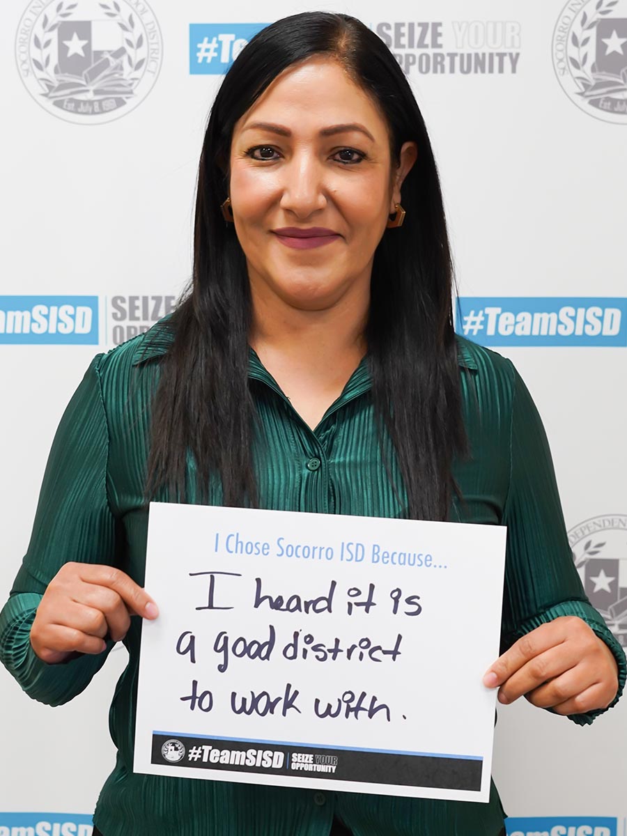 #TeamSISD is proud to announce Laura Marquez as a CNS Worker at @HAntwine_MS. Welcome to @SocorroISD! Congratulations!