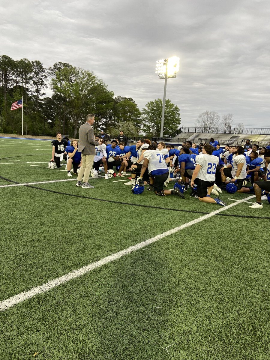 Honored to speak to ⁦@barton_fb⁩ this morning. These guys were getting after it! Spring Game this Saturday and can’t wait for the season opener on Sept 5! Go Bulldogs!