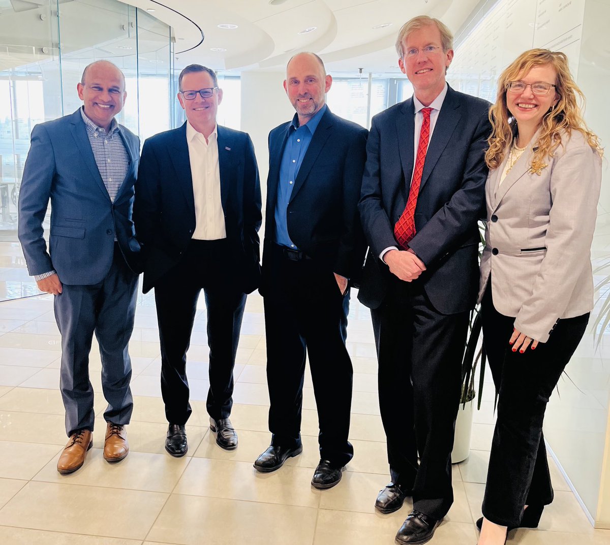 Great to be at ⁦@ASCO⁩ headquarters with ⁦@JCOOP_ASCO⁩ editors ⁦@EthicsdoctorP⁩ ⁦@fumikochino⁩ ⁦@CShahMD⁩ ⁦@CliffordHudis⁩ ⁦@FayUCCancerCr⁩ !