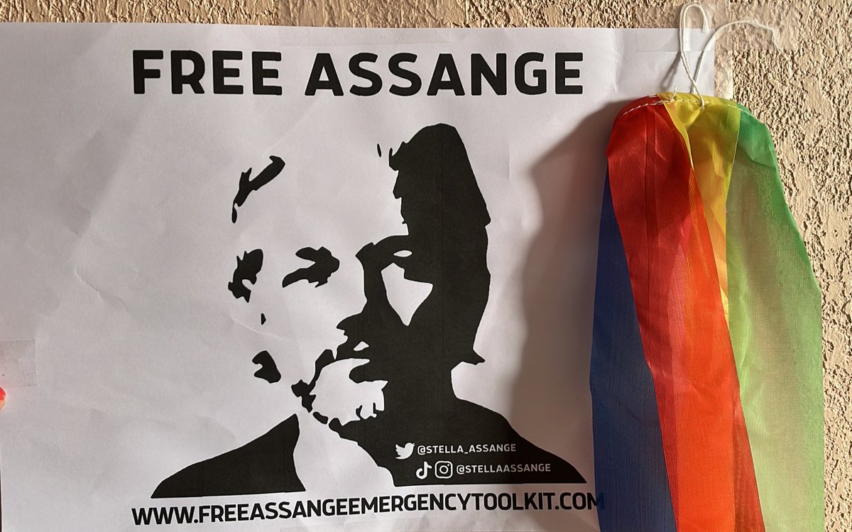 Today marks 5 years of the barbarian, unfair and ilegal imprisonment of Julian Assange, the greatest journalist of our century. We will free him sooner or later. We hope this will happen while he is still alive : Belmarsh prison keeps him in a 3x2m2 cell under torture conditions.