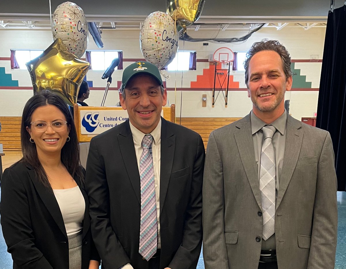 Congratulations to Santiago Navarro the 2024 Wisconsin Secondary Principal of the Year! Mr. Navarro is the principal of Bruce Guadalupe Middle School in Milwaukee.