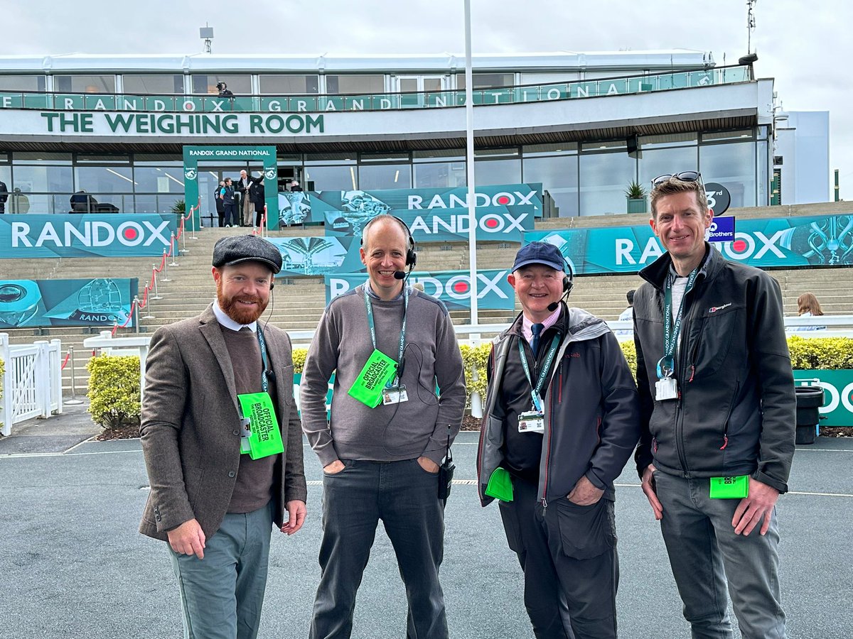 😃Day 1 🎬Top Team 📹 all angles covered 💪😅🐴🏆 #Official #Broadcast @AintreeRaces #RCTV #GrandNational @RacingTV