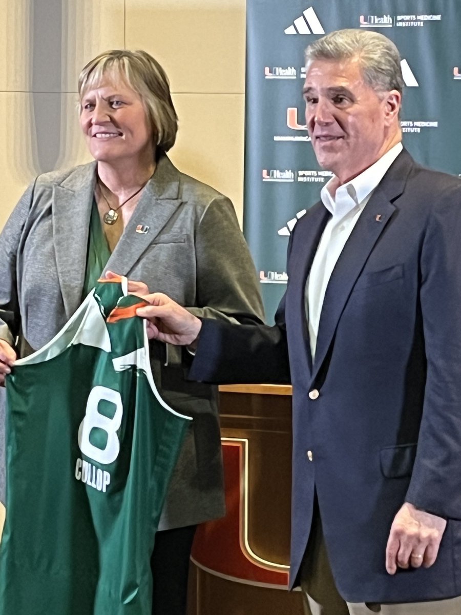 New UM women’s basketball coach ⁦@CoachCullop⁩ at her opening press conference, with AD Dan Radakovich. Story to come. ⁦@HeraldSports⁩ ⁦@MiamiHerald⁩ ⁦@CanesWBB⁩ #GoCanes #WomensBasketball