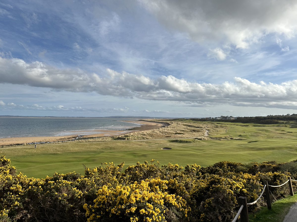 Augusta National is beautiful in spring. But look at ⁦@RoyalDornochGC ⁩ today 🏴󠁧󠁢󠁳󠁣󠁴󠁿