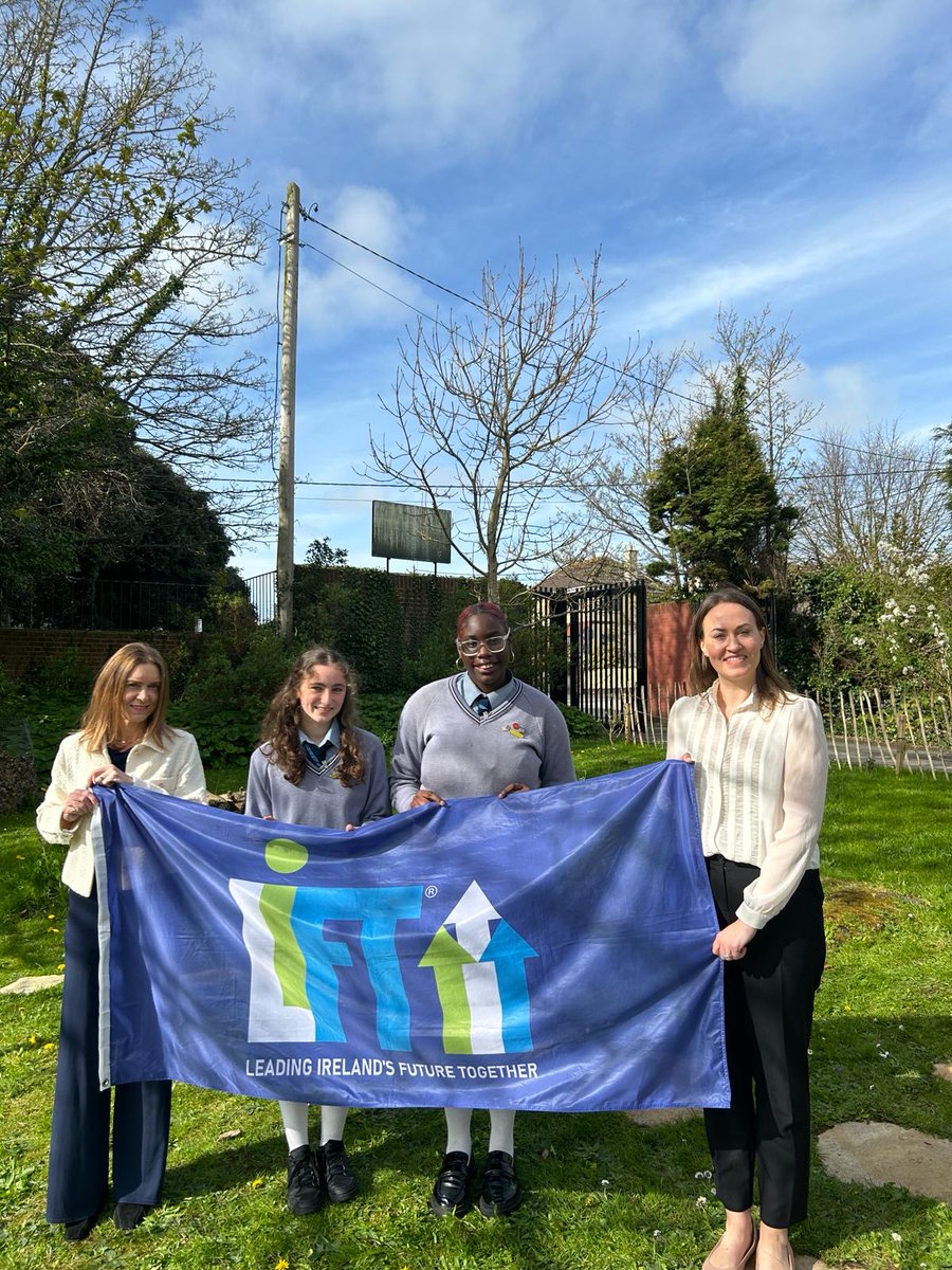 Manor House School tweet media