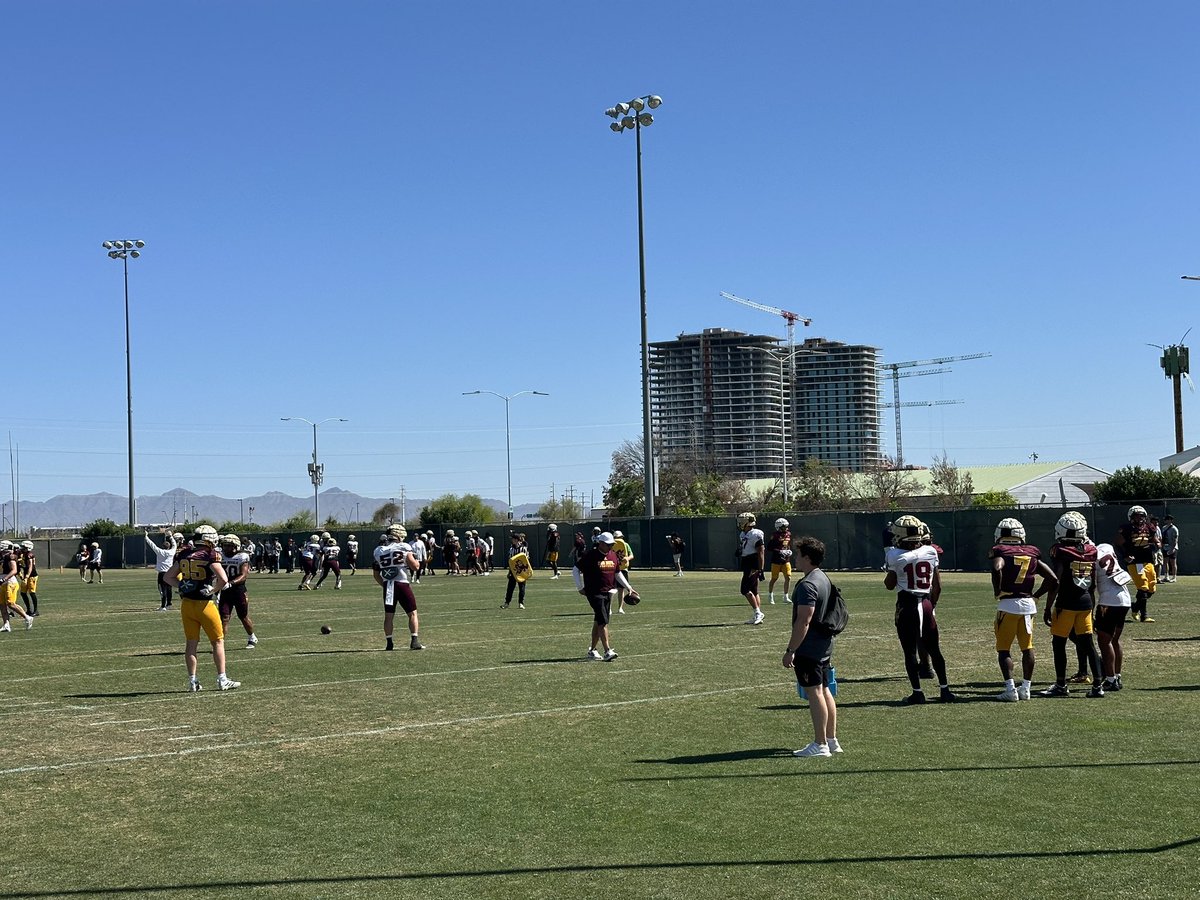 Can never complain about spring ball weather ⛅️