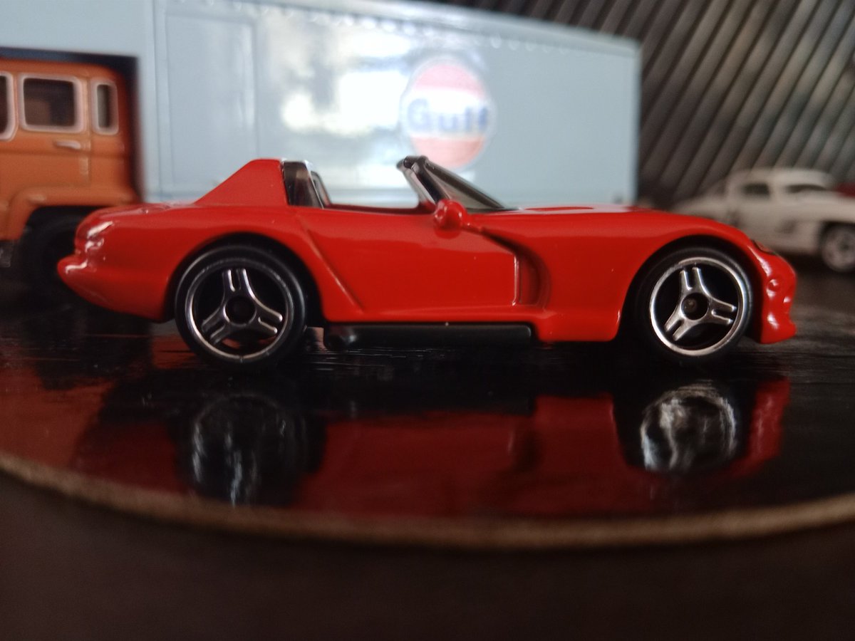 @HotWheelsFP love the recasting.#dodge #viper #TrendingNow  #forever43 #driftgames #libertywalk ❤️❤️❤️