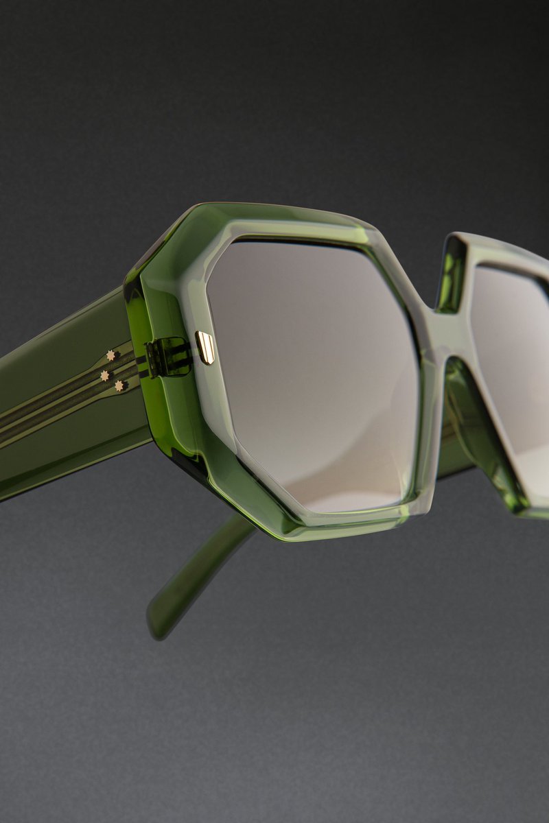 cutlerandgross's tweet photo. 9324 | Joshua Green

 Inspired by the desert’s geographical palette, Joshua Green enters the Cutler and Gross colour scheme as a glistening, sun-soaked acetate.

Online and in-store now: https://t.co/XTvWXzlV5C https://t.co/yLGra6VCy0