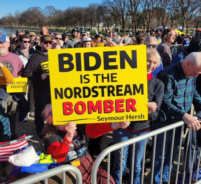 Feb 2023: Investigative reporter Seymour Hersh reported that Biden ordered the bombing of the Nord Stream pipelines. Hersh claimed #Biden was seeking to cement Germany’s antagonism towards Russia in the #Ukraine conflict & ensure the EU’s long-term reliance on Western energy.