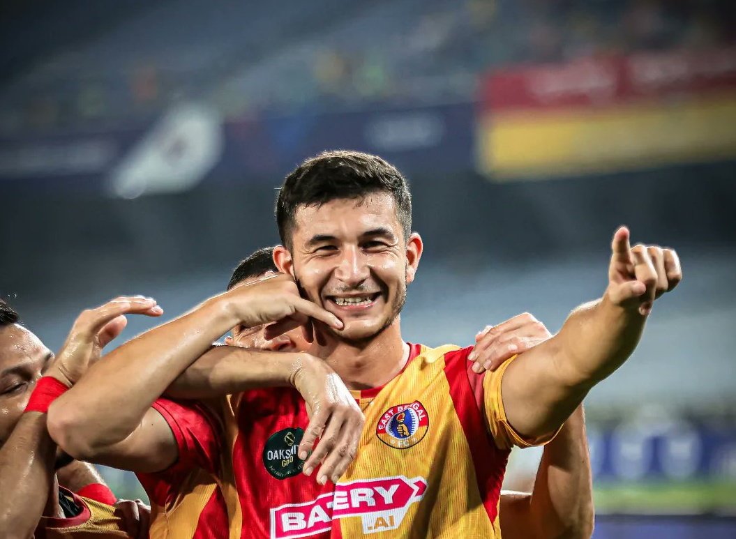 Amidst all the negativity, the only news right now that can give #EastBengalFC fans some assurance is the extension of @SaulCrespo23 

@eastbengal_fc what are you waiting for, #ExtendSaul and announce immediately!

#JoyEastBengal #ISL