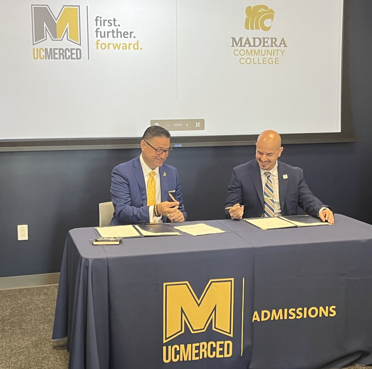 I joined my friend and colleague @MaderaCCC President Angel Reyna today to sign a Promise agreement, facilitating transfers for even more Valley students into ⁦@ucmerced⁩