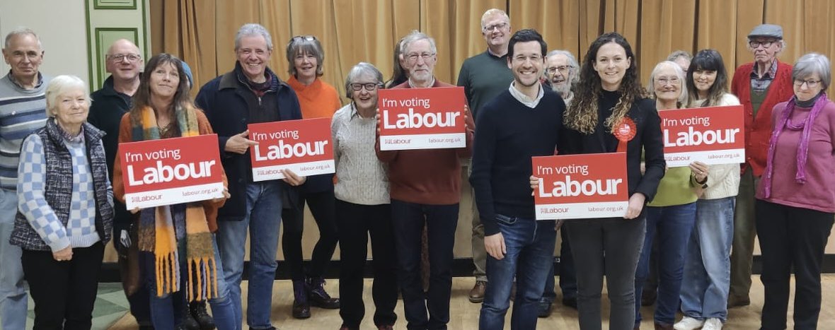 Really enjoyed getting together with Labour members in Pewsey to talk about the upcoming General Election - and to support @Stanka4PCC in her campaign for Wiltshire Police & Crime Commissioner on 2 May 🌹