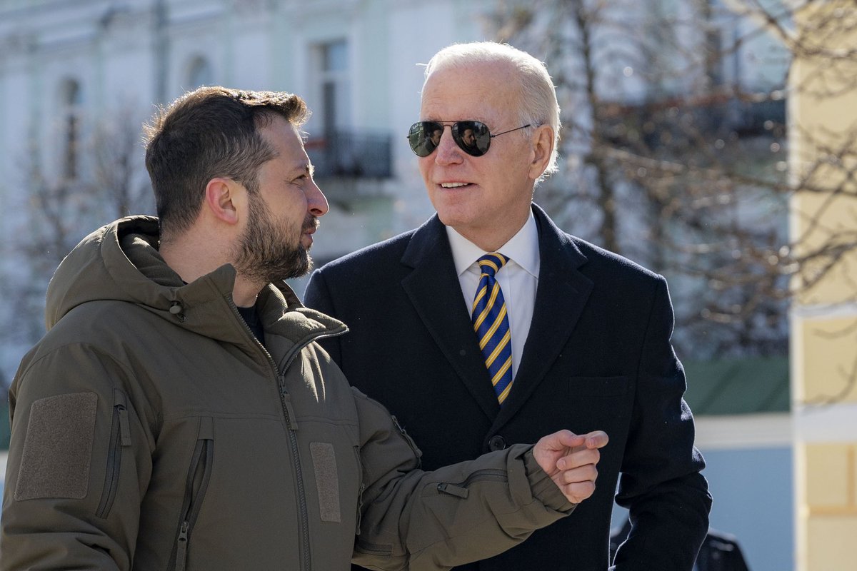Who else is absolutely without a doubt voting for President Biden? #PassUkraineAidNow