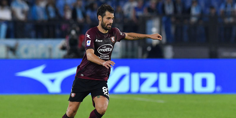 2023/24 Italian Serie A🇮🇹 Matchday 3️⃣2️⃣ SS Lazio 🆚 US Salernitana SS Lazio will be seeking revenge when they host US Salernitana in a Serie A match at the Stadio Olimpico on 12 April. Read more about it in our blog 👉 bit.ly/3VTTwGH