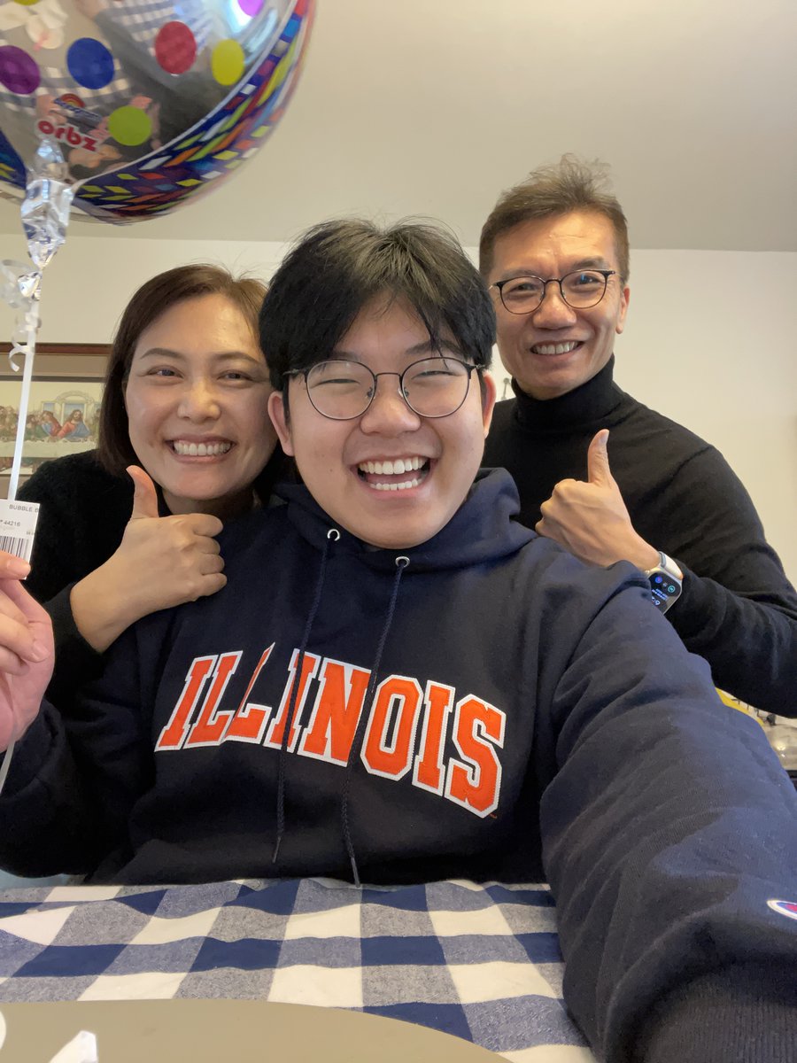 My turn: My name is Seungju, and I'm joining @PsychIllinois 's Clinical Psychology PhD program this fall under Nathan Todd! You probably don't know me, but allow me to introduce myself! 1/5