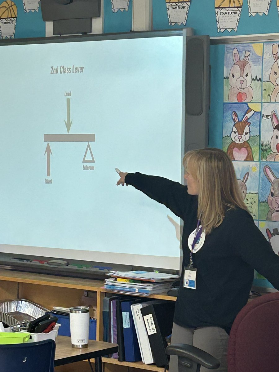 NorthoverEmily's tweet photo. Having so much fun with #scientistsintheschool #handsonlearning https://t.co/xTdP34Nfpk