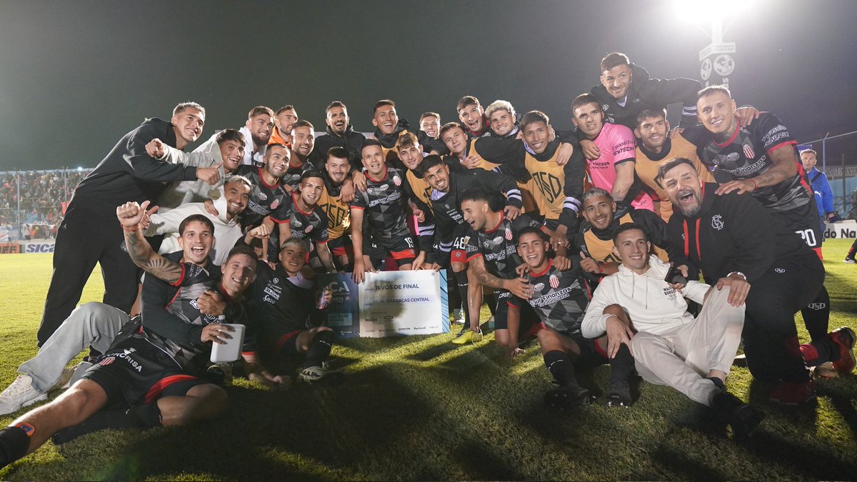 🏆🇦🇷 Barracas Central le ganó 4 a 2 por penales a San Miguel, tras igualar sin goles en los 90, y se metió en los 16avos de final de la #CopaArgentina. Será el próximo rival de #RosarioCentral en el certamen nacional.