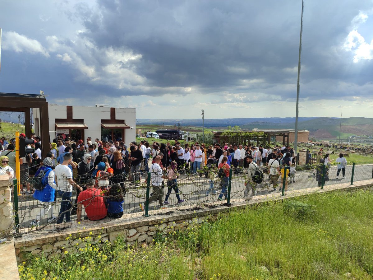 Şanlıurfa Göbeklitepe Örenyeri, bugün 11.454 ziyaretçiyle tüm zamanların günlük ziyaretçi rekorunu kırdı. İlginize çok teşekkür ederiz. Her zaman bekleriz.