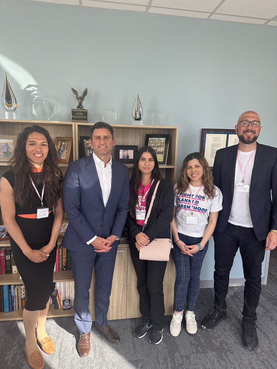 It was great to see good friends from @PPAPLAC here in Sacramento advocating for their important legislative priorities. Always proud to stand with them and the critical work they do to expand access to reproductive healthcare.