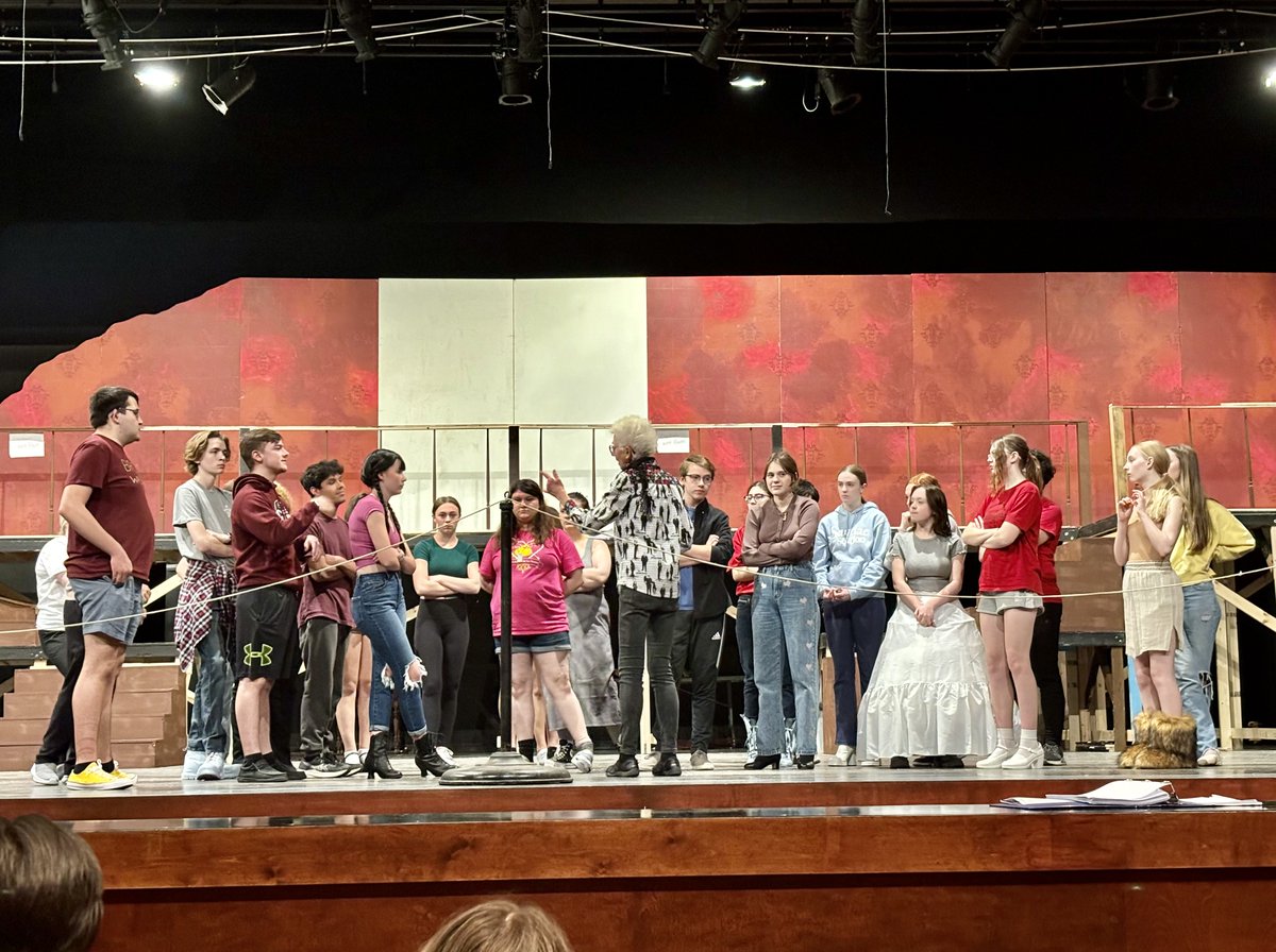 BGSchools's tweet photo. ONE WEEK UNTIL OPENING NIGHT! Yesterday, our talented cast and crew came together for a special "Crew Watch," where crew members who work lights, costumes, make-up and set observed the show in sequence.  Get your tickets for the 4/18-4/21 shows at: https://t.co/rdQkzA5LES https://t.co/b4dnvgEUyJ