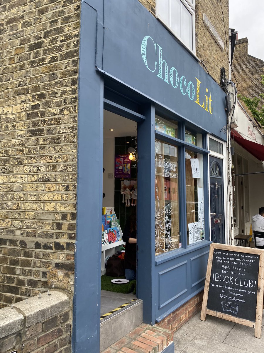 Frances Tosdevin (@francestosdevin) on Twitter photo THE LIBRARY MOUSE window in progress!!! Here’s the incredible <a href="/SOCillustration/">Sophia O'Connor Illustration</a> at #Chocolit in Clapham Common… Thanks Martina for making us so welcome! 🥰🐭✒️ @publishinguclan <a href="/hazelhreads/">Hazel Holmes</a> <a href="/_Reading_Rocks_/">ReadingRocks</a> @Alphabeckles <a href="/bouncemarketing/">Bounce Sales and Marketing ❤️📗</a> THE LIBRARY MOUSE window in progress!!! Here’s the incredible <a href="/SOCillustration/">Sophia O'Connor Illustration</a> at #Chocolit in Clapham Common… Thanks Martina for making us so welcome! 🥰🐭✒️ @publishinguclan <a href="/hazelhreads/">Hazel Holmes</a> <a href="/_Reading_Rocks_/">ReadingRocks</a> @Alphabeckles <a href="/bouncemarketing/">Bounce Sales and Marketing ❤️📗</a>