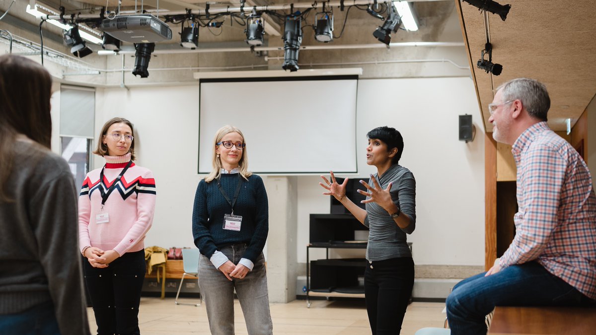 NationalTheatre's tweet image. Join us for Theatreworks this summer 🙌

#Theatreworks is the #NationalTheatre’s communication skills training for professionals.

In this one day course, you’ll build skills taken from the world of theatre to maximise your impact at work.