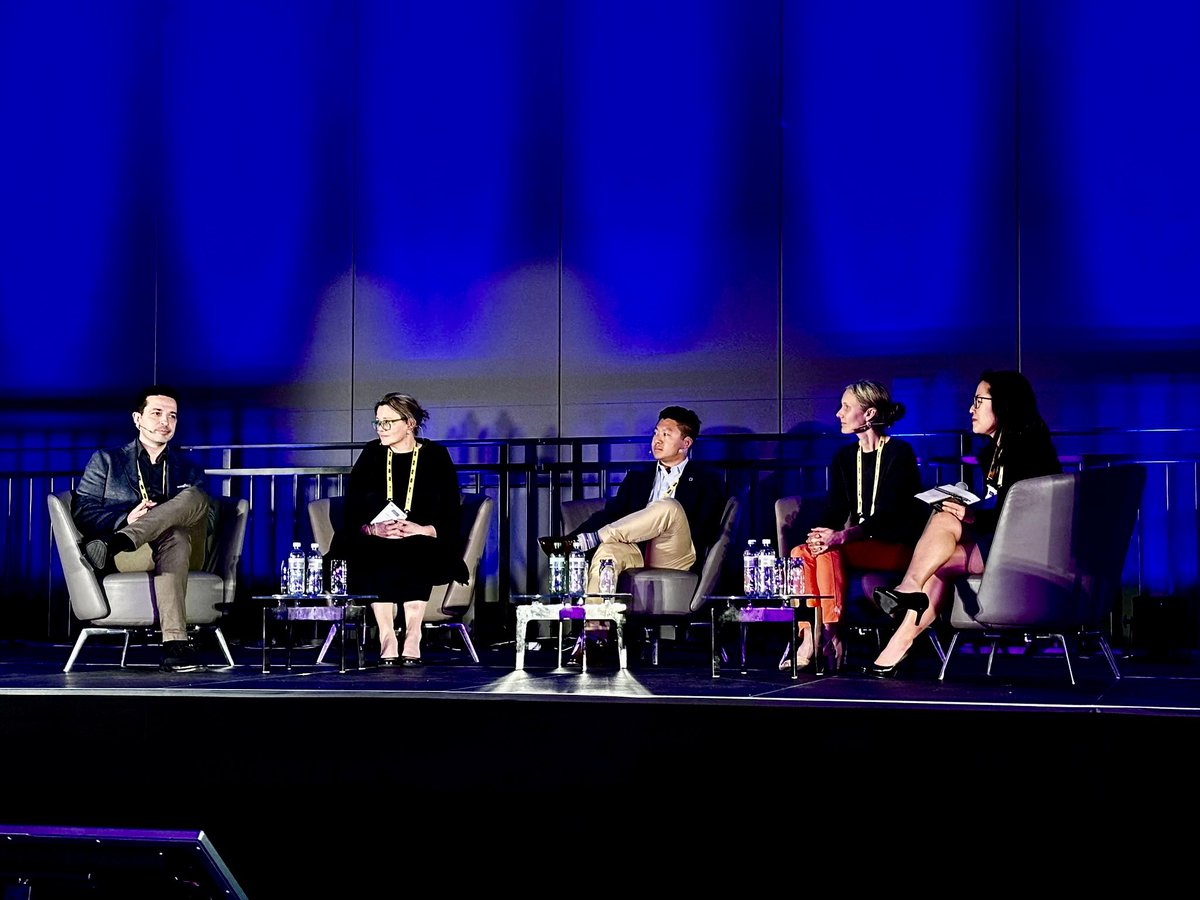brianwong_'s tweet photo. It was a pleasure to join @IsabelleCWidmer, Ventsislav Dobrev, & @SaraSberg this afternoon @BoomSummit24 for a panel discussion moderated by Julie Cheu (@Novartis) on how we can unleash the potential of #healthtech to improve #access to #healthcare! #BOOM2024 

Thanks to @Caoimhe_val (DayOne) @Kenes_Group @BaselArea for the invitation to speak!