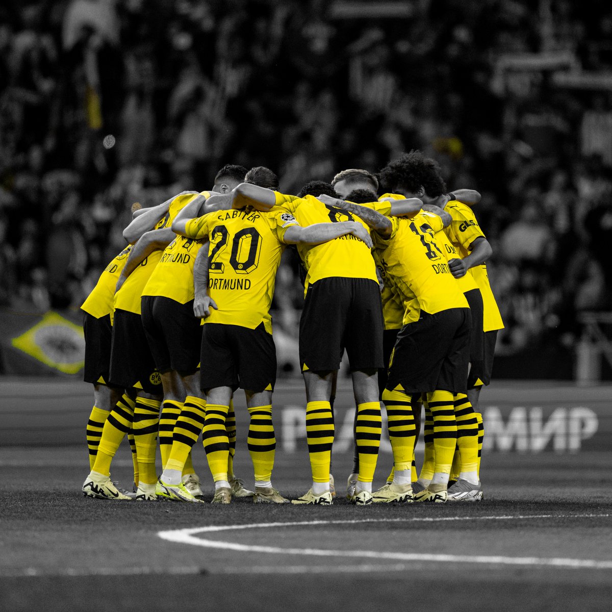 Squad 🖤💛