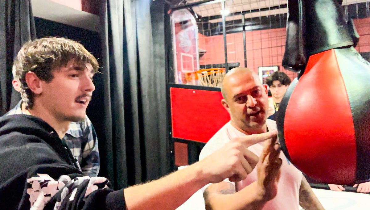 ‼️@BryceHall vs @MamsTaylor Punch Machine youtu.be/M4LyyVynG0U?si…