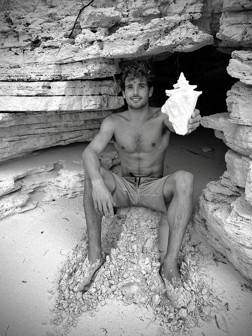 Don&rsquo;t worry&hellip; I&rsquo;ll get you one! 🐚 https://t.co/psy9jQPCxr