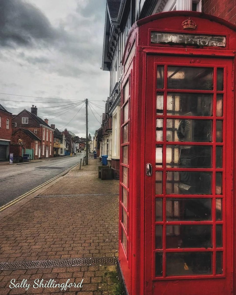 Red phone box ☎️❤
#villagelife
#kinver 
#redphonebox
#villages