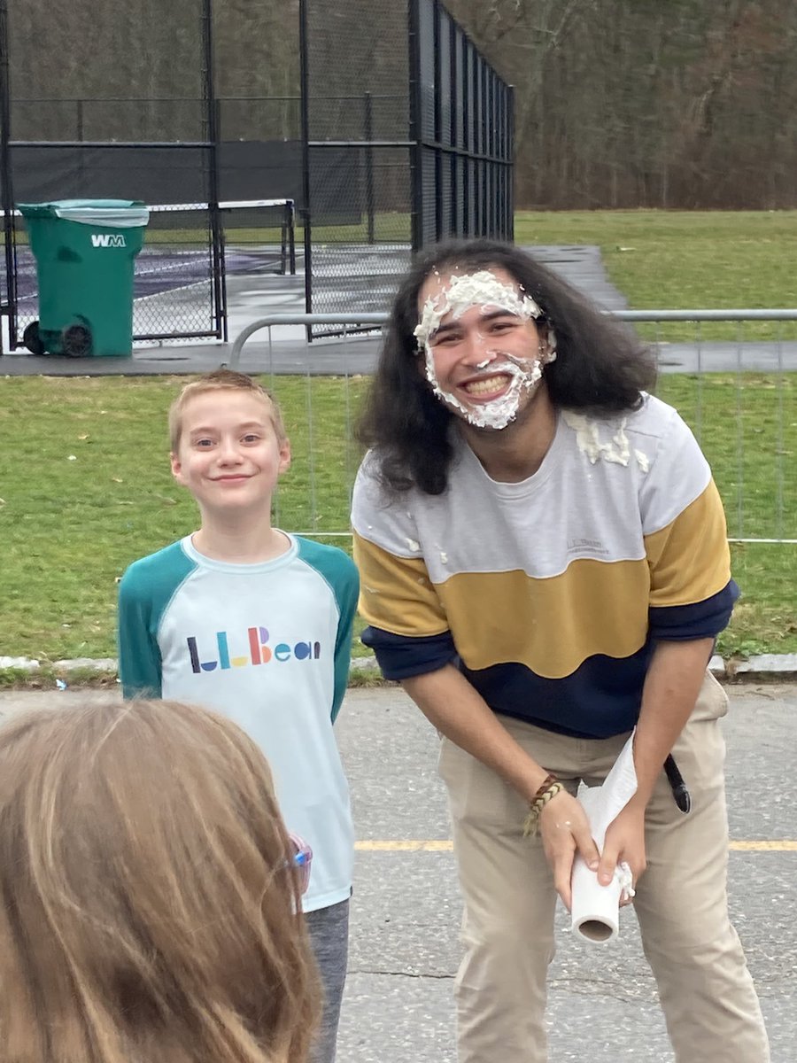 A tremendous #GoodNewsCallOfTheDay for this most deserving young man who has worked so incredibly hard on <a href="/STMath/">ST Math Educator? Follow us on MINDEduOrg!</a>. He completed well over the puzzle goal we ask for! His progress in math has shown that hard work, perseverance &amp; dedication pay off!#WayToGo! <a href="/MrChuNorton/">Mr. Chu</a> #HAYNation