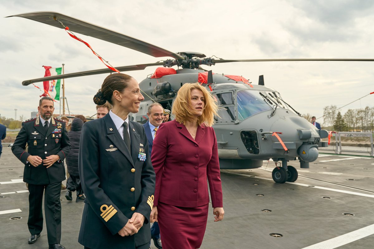 EvikaSilina's tweet photo. Itālijas Jūras spēku karakuģa 'Luigi Rizzo' vizīte Rīgā.⚓
NATO un Eiropas Savienība ir satuvinājušas Latviju un Itāliju, un tagad mēs ļoti cieši sadarbojamies arī drošības jautājumos. 🇱🇻🤝🇮🇹 https://t.co/TXA3SPDdof