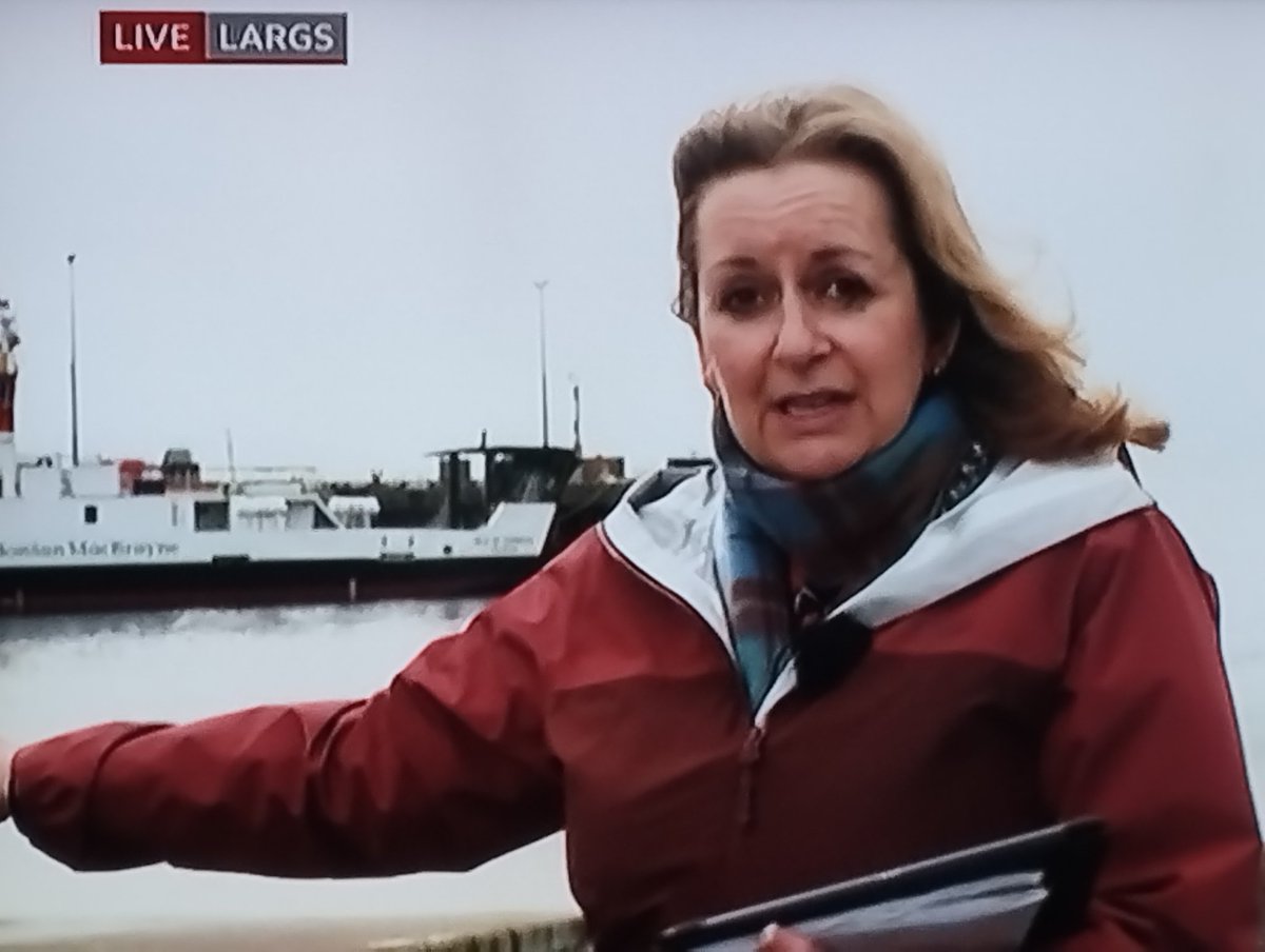 'It's just another example of the whole 'ferry-go-round'', says #ReportingScotland reporter #AileenClarke! Sound impartial to you? #BBCBias
