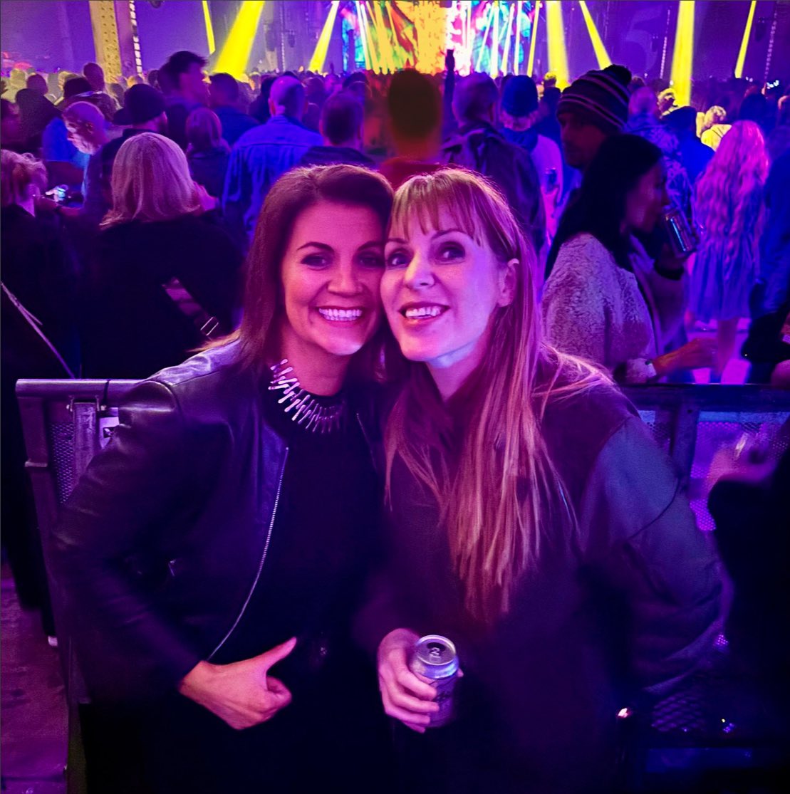 Here is Angela Rayner out drinking with Julia Hartley-Brewer who said today that she has not shed one tear over the deaths of Palestinian children