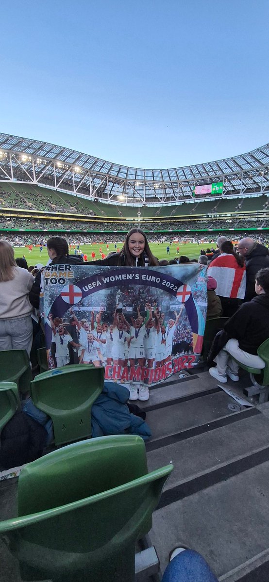 Amelias Lionesses flag #hergametoo in Dublin Football...a game for everyone to enjoy @HerGameToo @Lionesses