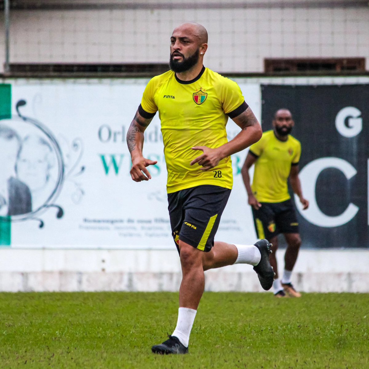 Manhã de treino no Olaria visando o @BrasileiraoB 🇬🇳 📸 @vantzenlara | BFC