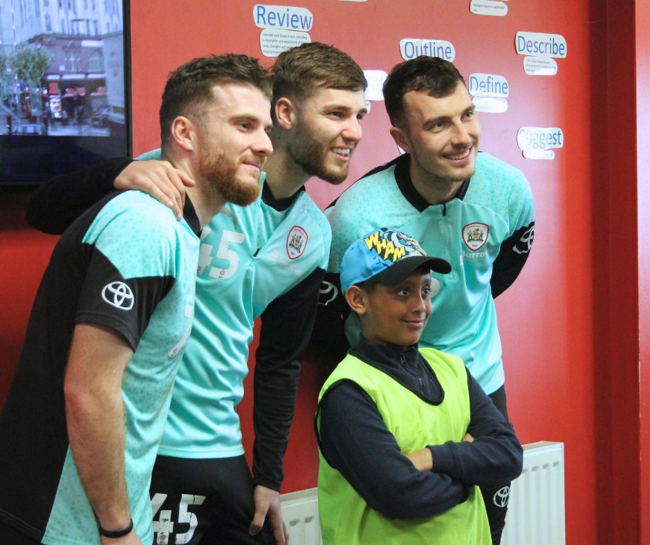 #ThrowbackThursday Throwing it back to the Easter Holidays where our #ShortBreaks participants had a great time meeting the @barnsleyfc players 🔴⚽👏