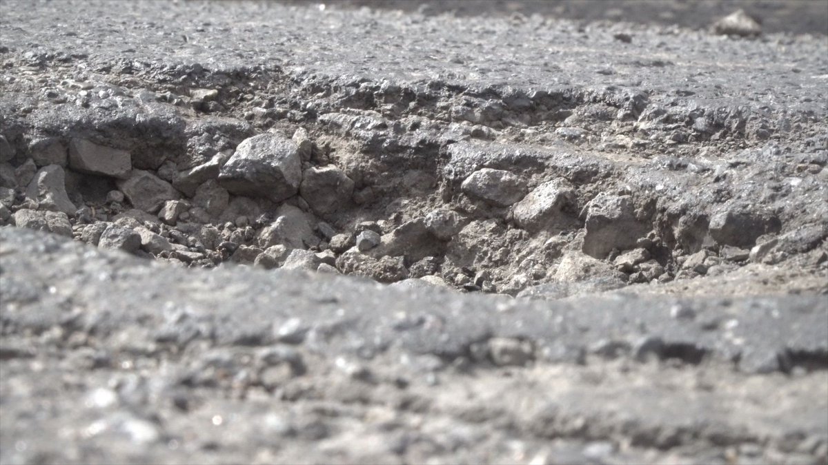 WATCH: Medway Council calling for £50m from government to get potholes repaired 👉 kentonline.co.uk/kmtv/video/med…