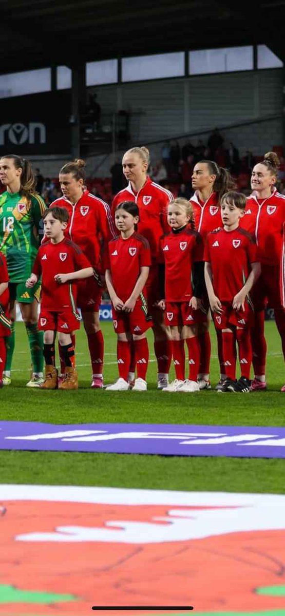 The club were delighted to see Erin Harper who plays for our under 9's and Isla Jones the sister of Mathew Jones who also plays for our under 9's as mascots for the women's European championship qualify between Wales and Croatia 💙 Our Crest, Our Club, Our Community, Our Cae 💙