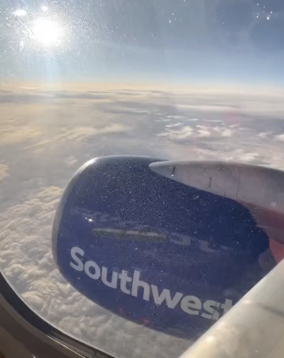 Weekend getaways? Business travel? It's always calm above the clouds. Travel easily on @SouthwestAir between Orlando & Long Island MacArthur Airport. #swapic #flymacarthur #hereforlongisland #travelfinds #businesstravel #vacations