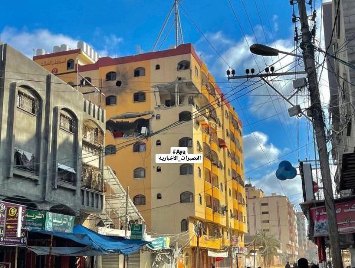 The results of one of the attacks in the last hour on an apartment on the sixth floor in A-Salhi Towers (Tower number 2) in the north of Nuseirat (the center of the #Gaza Strip). The #IDF cleaned their apartment for Passover.