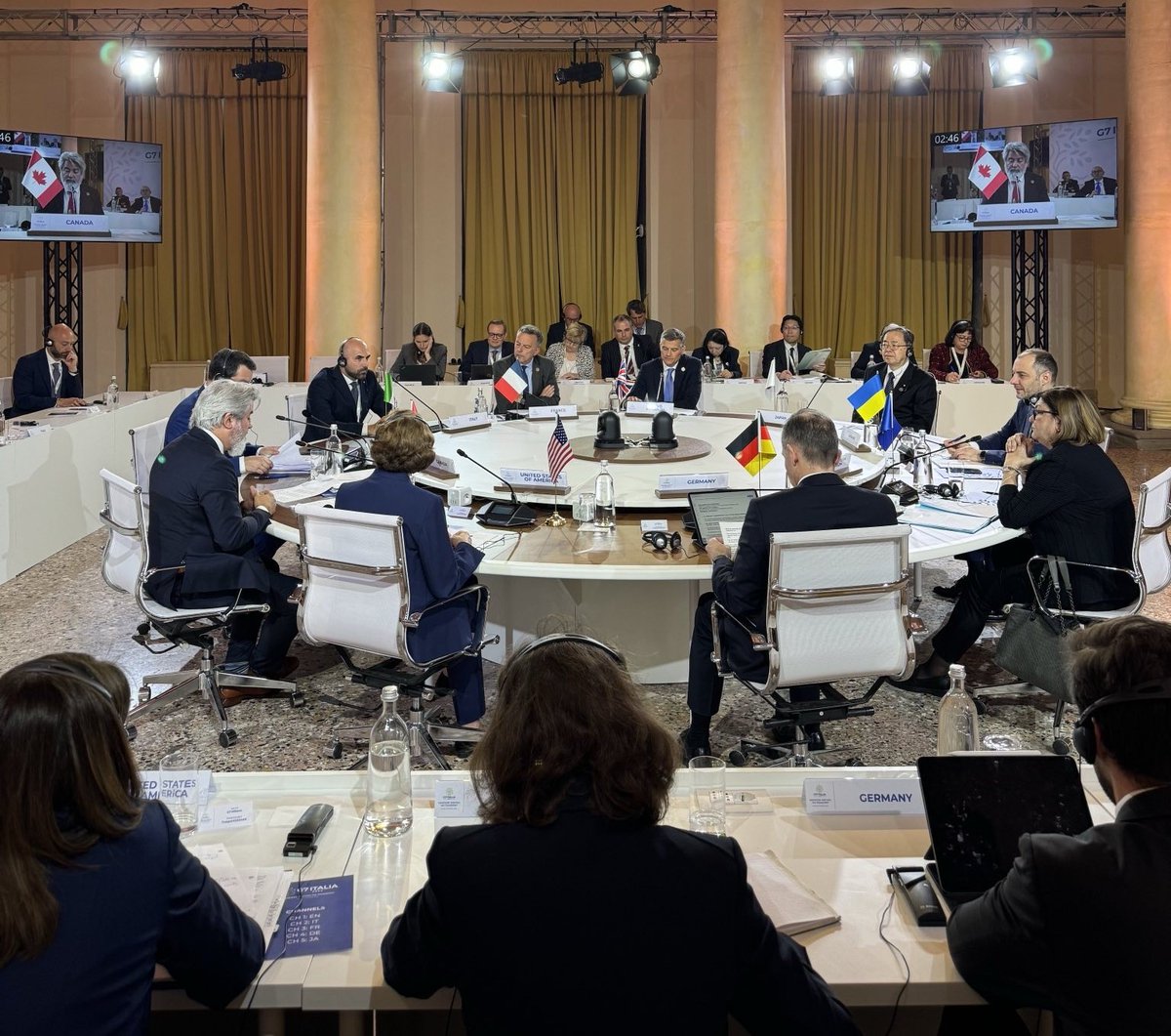 Minister Rodriguez participated in a special session on #Ukraine today where he reiterated that Canada will stand alongside other @G7 countries to support Ukraine’s recovery and reconstruction, including through the Canada co-led @ITF_Forum Common Interest Group for Ukraine.