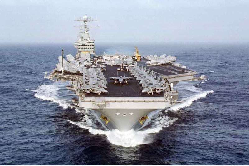 Arab media: the #American aircraft carrier #USS Dwight Eisenhower moved closer to #Saudi_Arabia (located close to Jeddah), to help intercept missiles or drones from #Iran should it decide to attack #Israel (and also to create a deterrence -AA).