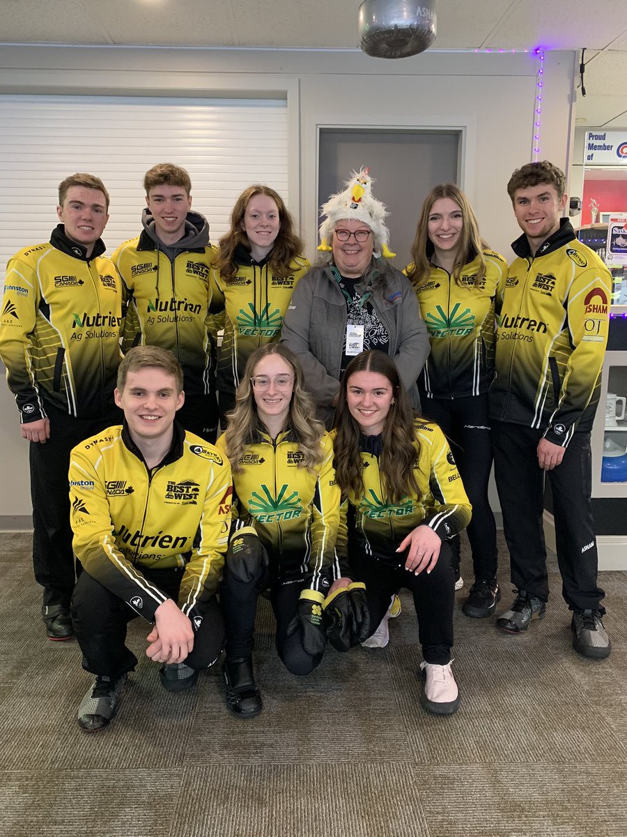 @cullenoncurling #BOTW is 1 of my fave 🥌 events. Was tough having 2 leave early. 💚supporting our young talent. 😎to see youth I’ve met across 🇨🇦 @EmilyDeschenes of Ottawa, #TylerPowell of @GoldlineCurling , postsecondary education opportunities = #ErynCzirfusz of Houston BC, 🥌for MB. 🐓🫶🥌