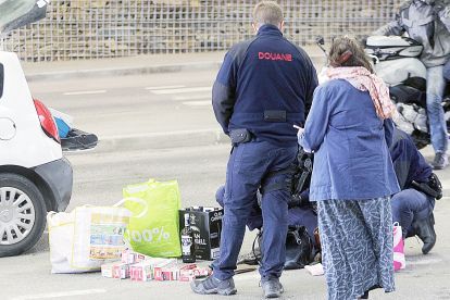 Quatre detinguts per gestionar una xarxa de tràfic de tabac a França buff.ly/4aT3Cfd