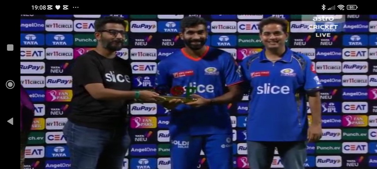 #JaspritBumrah named the player of the match Award of his brilliant 5/21

No #Sanatani will pass without liking this ♥️ post.
Jai Hari Vishnu 

#War2 #MIvsRCB #RohitSharma #AkshayKumar #BadeMiyanChoteMiyan #AmirKhan #थ #MunawarFaruqui #BharatRatnaForNarayanaMurthy #थार_की_उम्मीद_