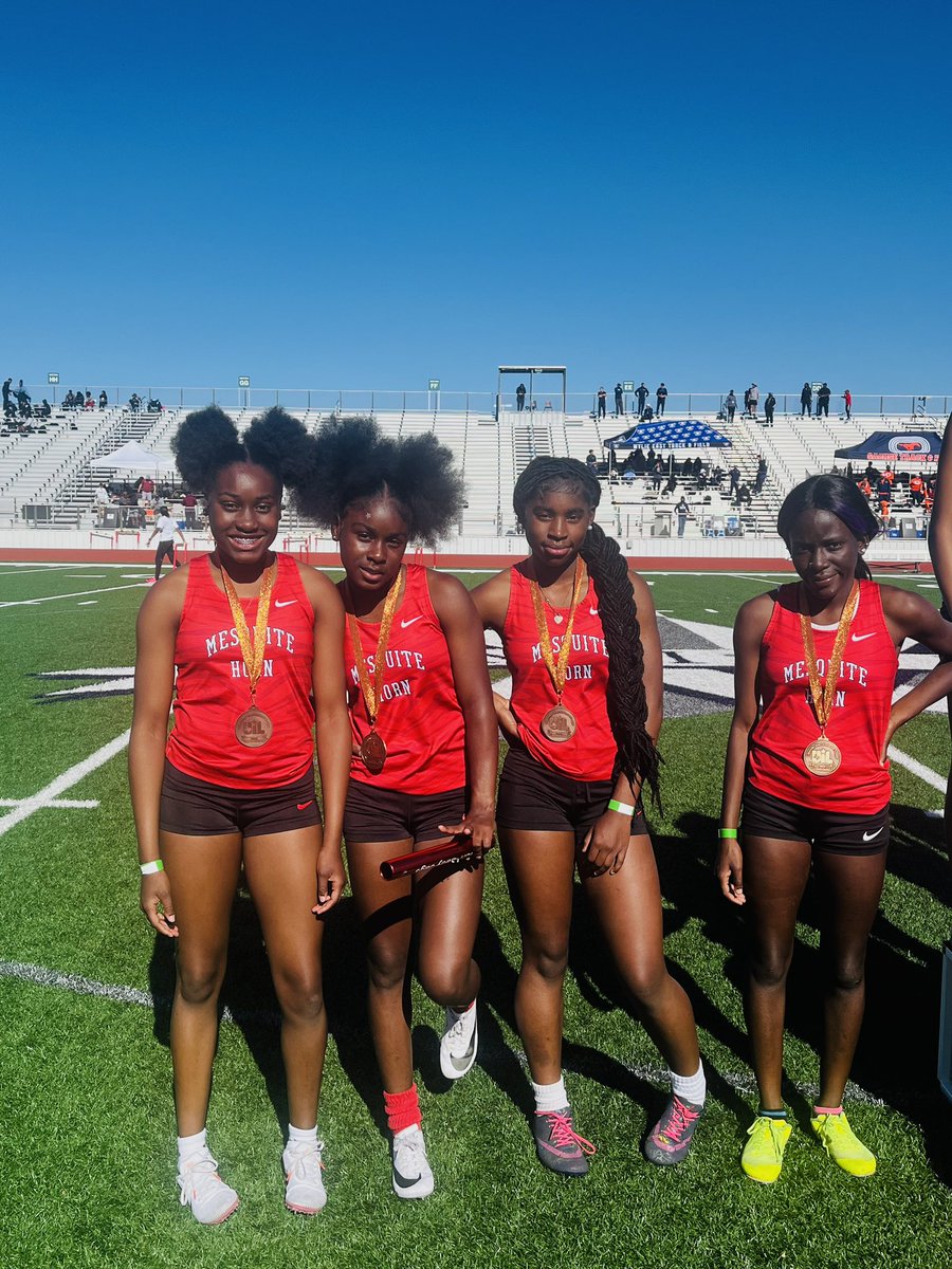 4x100 HEADED TO REGIONALS🤩🤩
Soph Kahya Turner 
Fr TaMya Jones 
Fr Zaniya Douglas
Fr Ashunni Cofield 

#JFL #surviveandadvance